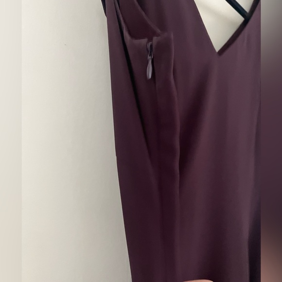 Ann Taylor Loft pleated v-neck sleeveless dress size 10 - Picture 4 of 6